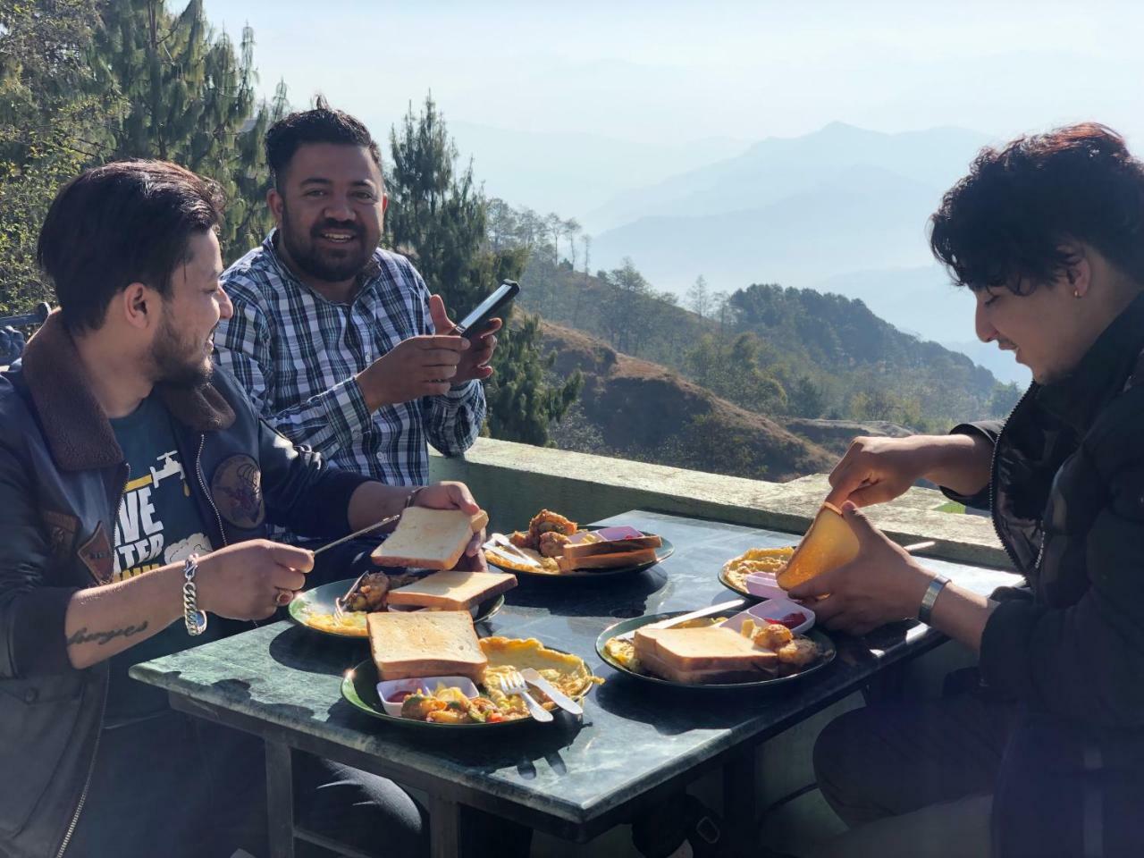 Hotel Greenland Nagarkot Buitenkant foto
